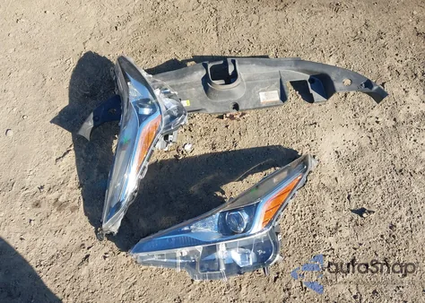 2022 Toyota Prius L z USA, uszkodzony, nr VIN JTDKAMFU8N3165341